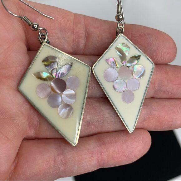 ALPACA Mexico Silver Abalone Enamel Diamond Shaped Earrings - Picture 3 of 5